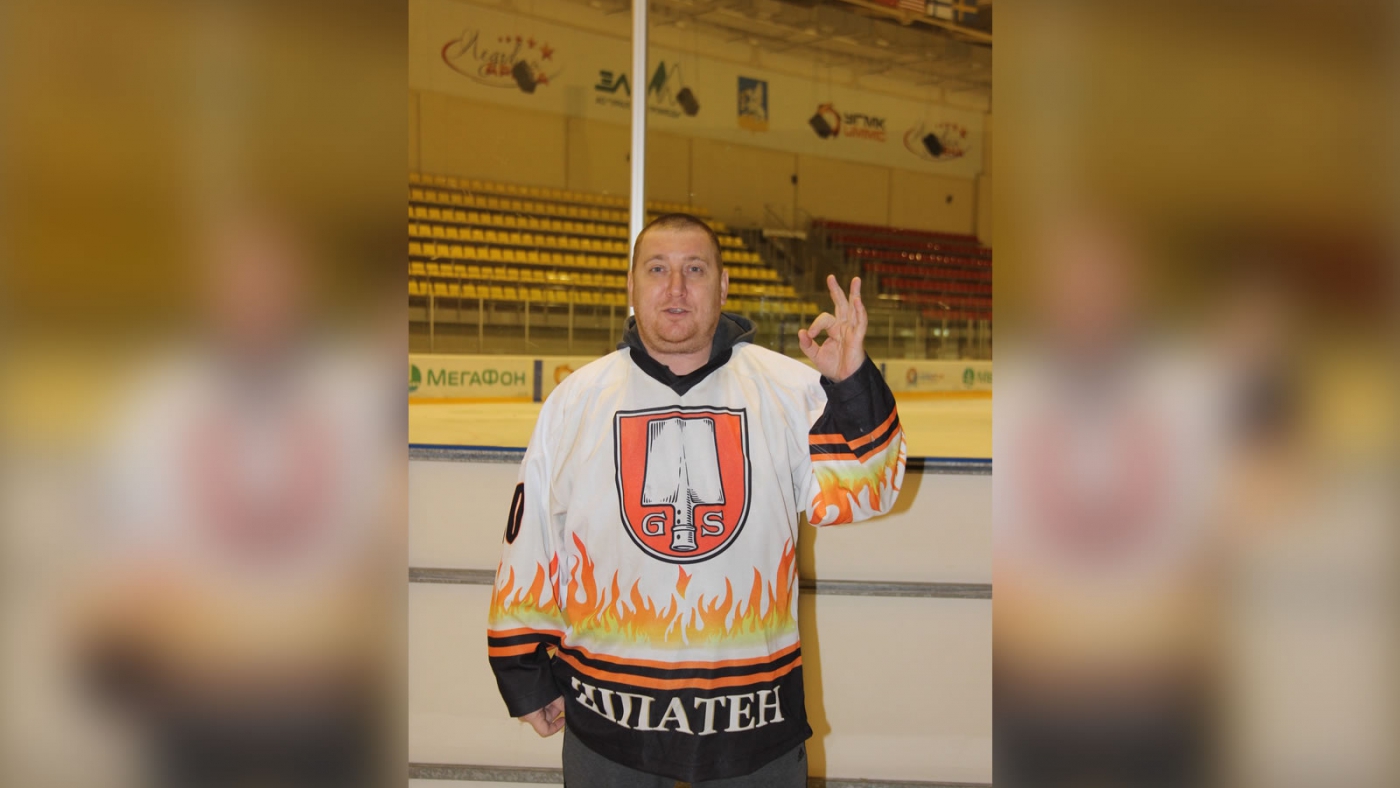 После победного матча тренер Исаков постригся наголо