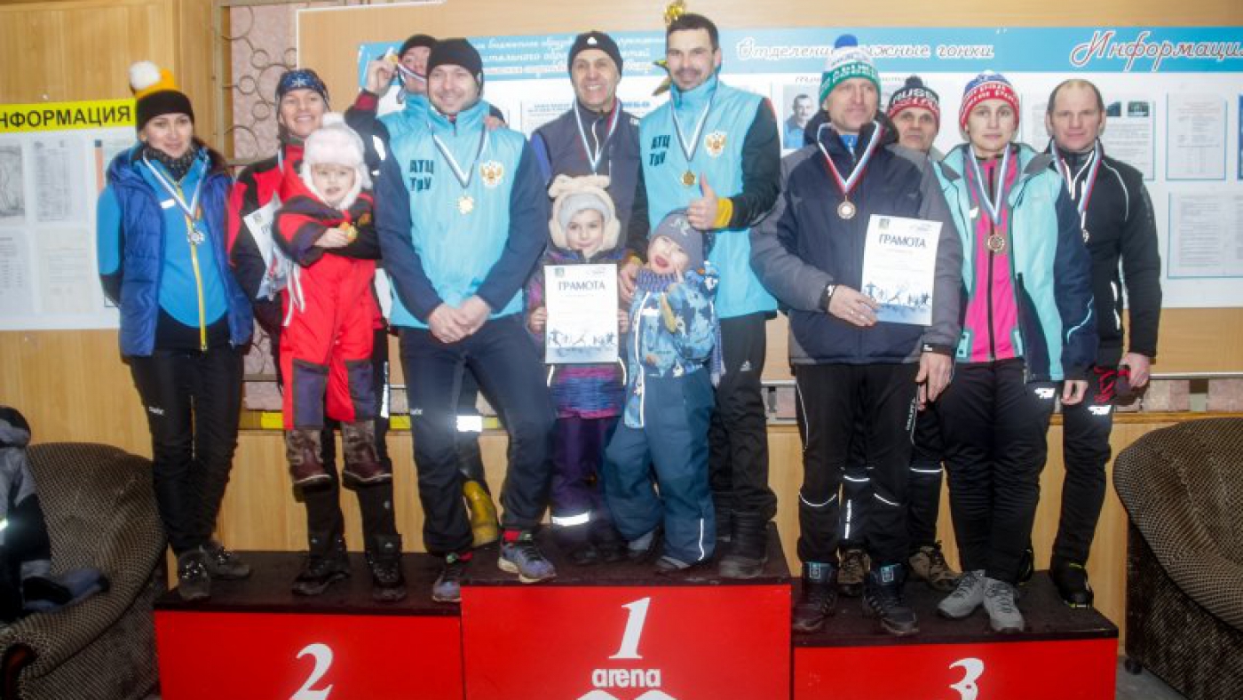 Первое место в лыжной эстафете