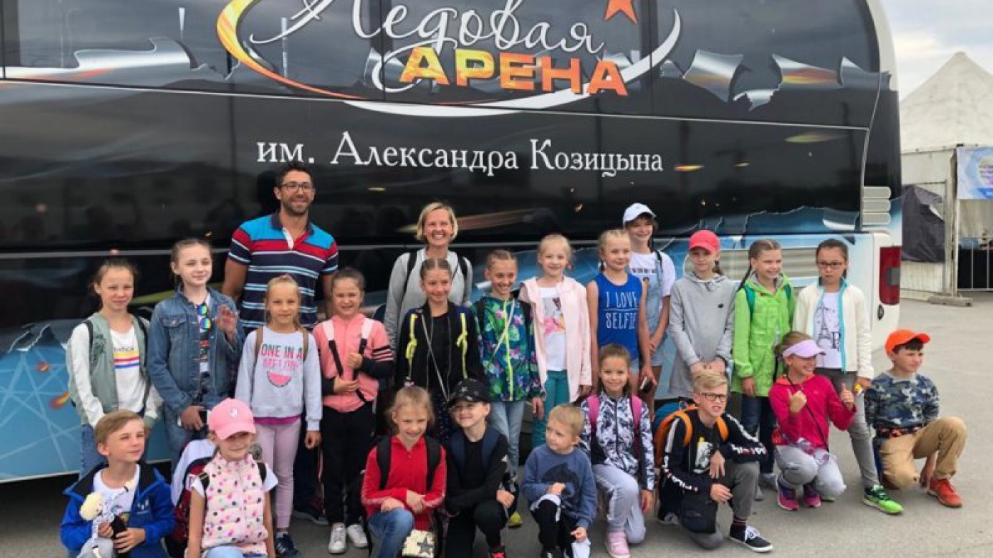 Спортсмены отделения фигурного катания на коньхах отправляются на спортивные сборы