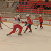 Завершились товарищеские игры по хоккею между командами ЮХЛ И МХЛ.