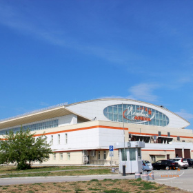 Ледовая арена имени Александра Козицын