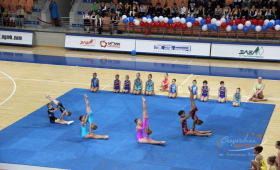 Отделение спортивной акробатики СШ им.Александра Козицына