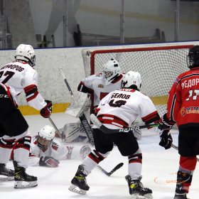 ХК «Авто – Верхняя Пышма» 2008 – ХК «D13» 2008