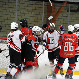 ХК «Авто – Верхняя Пышма» 2008 – ХК «D13» 2008