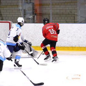 ХК «Авто – Верхняя Пышма» 2011 – ХК «Легенда» 2011