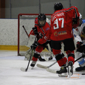 ХК «Авто – Верхняя Пышма» 2011 – ХК «Легенда» 2011