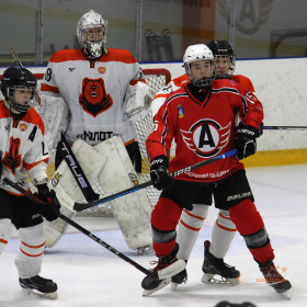 «Авто – Верхняя Пышма» – ХК «Молот»