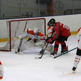 «Авто – Верхняя Пышма» – ХК «Молот»