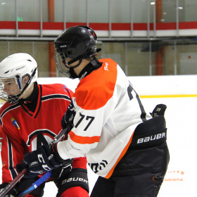 «Авто – Верхняя Пышма» – ХК «Молот»