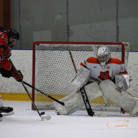 «Авто – Верхняя Пышма» – ХК «Молот»