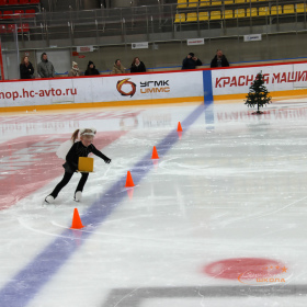 Новогодняя тренировка юных фигуристов