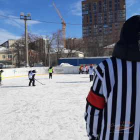 Школьная хоккейная лига на валенках