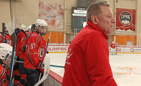 Товарищеские игры между командами ЮХЛ и МХЛ