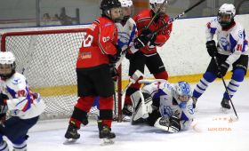 ХК Авто - ХК СШ А.В. Кожевникова