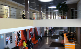 Холл первого и второго этажа